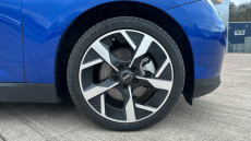 MINI Cooper 160kW SE Exclusive 54kWh 3dr Auto Electric Hatchback